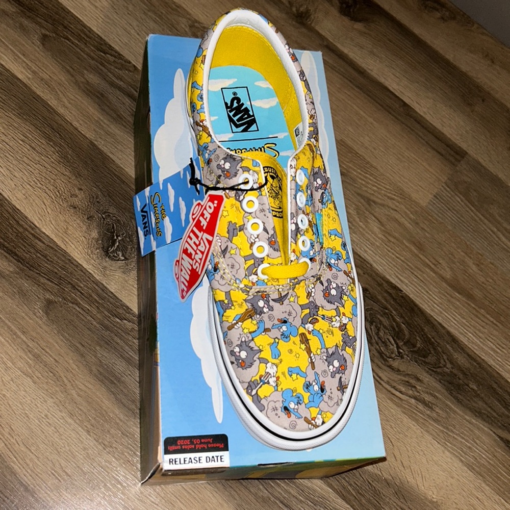 New 10.5 (The Simpsons) Itchy & Scratchy Vans